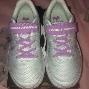 Girls Under Armour Pursuit 2